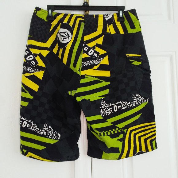 Volcom Boardshorts - Picture 7 of 9